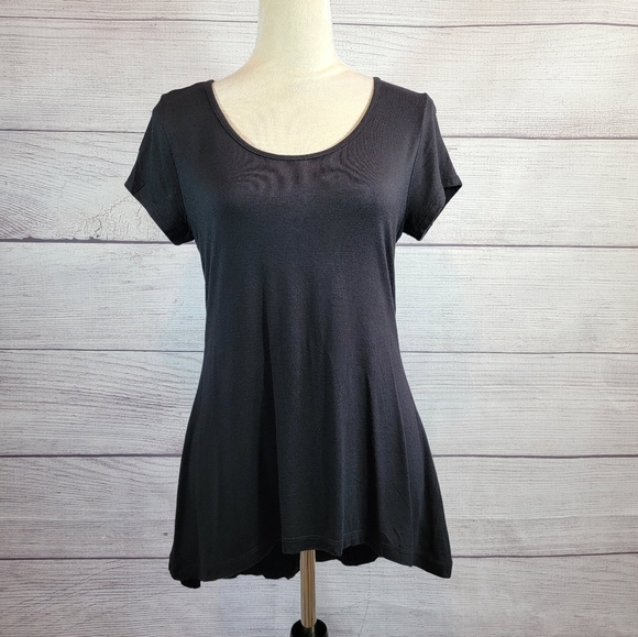 PREMISE Hi-Low Short Sleeve Scoop Neck Top Black Size Medium - Picture 1 of 6